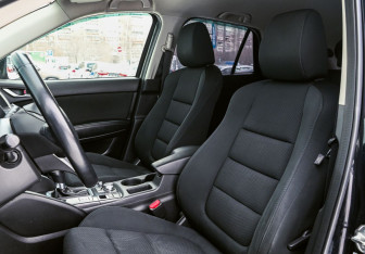 Подержанный автомобиль Mazda CX-5 2015 года (9 фото)