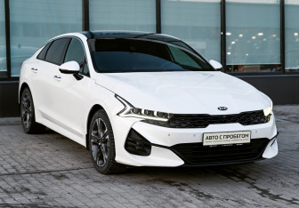 Подержанный автомобиль Kia K5 2020 года (7 фото)