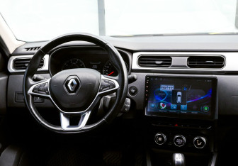 Подержанный автомобиль Renault Arkana 2021 года (21 фото)