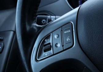 Подержанный автомобиль Hyundai ix35 2014 года (13 фото)