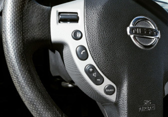 Подержанный автомобиль Nissan Qashqai 2008 года (13 фото)