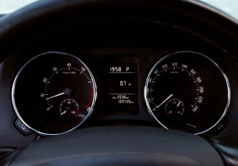 Подержанный автомобиль Skoda Yeti 2011 года (9 фото)