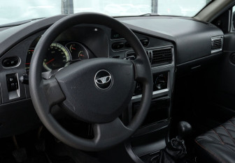 Подержанный автомобиль Daewoo Nexia Sedan 2011 года (9 фото)