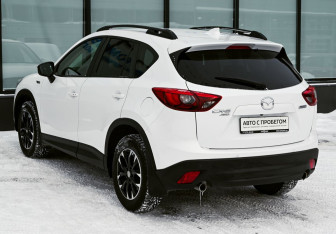 Подержанный автомобиль Mazda CX-5 2017 года (3 фото)