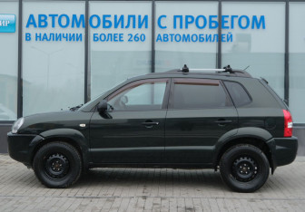 Подержанный автомобиль Hyundai Tucson 2008 года (2 фото)