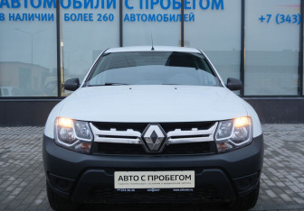 Подержанный автомобиль Renault Duster 2018 года (8 фото)