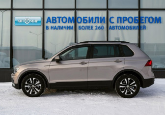 Подержанный автомобиль Volkswagen Tiguan 2019 года (2 фото)