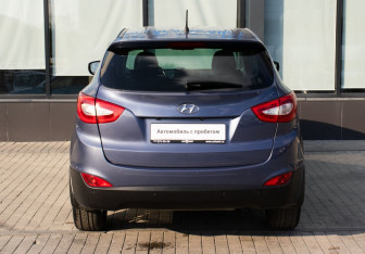 Подержанный автомобиль Hyundai ix35 2014 года (4 фото)