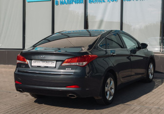 Подержанный автомобиль Hyundai i40 Sedan 2013 года (5 фото)