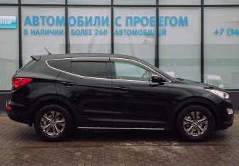 Подержанный автомобиль Hyundai Santa Fe 2012 года (6 фото)
