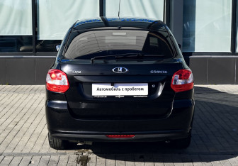 Подержанный автомобиль LADA (ВАЗ) Granta Liftback 2018 года (4 фото)