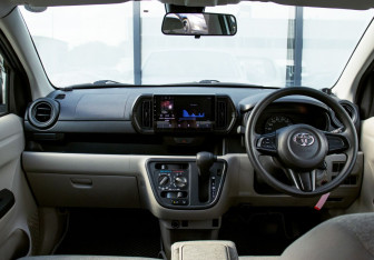 Подержанный автомобиль Toyota Passo 2018 года (16 фото)
