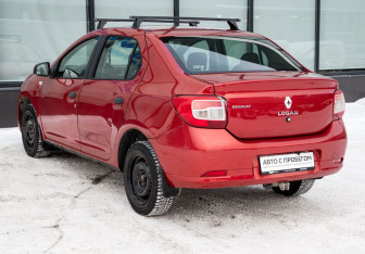 Подержанный автомобиль Renault Logan Sedan 2014 года (3 фото)