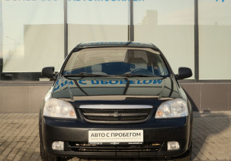 Подержанный автомобиль Chevrolet Lacetti Sedan 2011 года (8 фото)