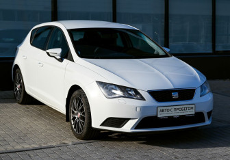 Подержанный автомобиль SEAT Leon Hatchback 2013 года (7 фото)