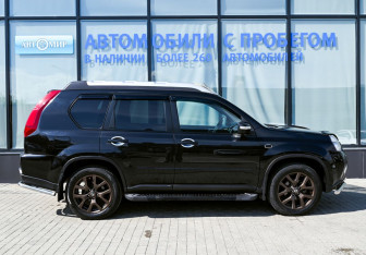 Подержанный автомобиль Nissan X-Trail 2011 года (6 фото)