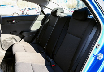 Подержанный автомобиль Hyundai Solaris Sedan 2017 года (18 фото)