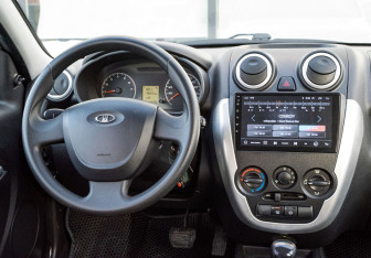 Подержанный автомобиль LADA (ВАЗ) Granta Liftback 2015 года (11 фото)