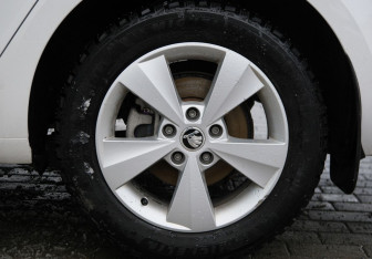 Подержанный автомобиль Skoda Octavia Liftback 2014 года (22 фото)