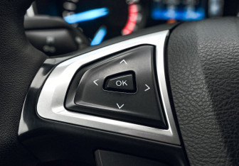 Подержанный автомобиль Ford Mondeo Sedan 2016 года (14 фото)