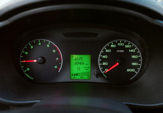 Подержанный автомобиль LADA (ВАЗ) Granta Sedan 2012 года (11 фото)