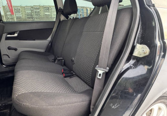 Подержанный автомобиль LADA (ВАЗ) Priora Wagon 2011 года (14 фото)