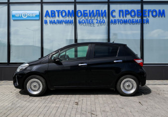 Подержанный автомобиль Toyota Vitz 2019 года (2 фото)
