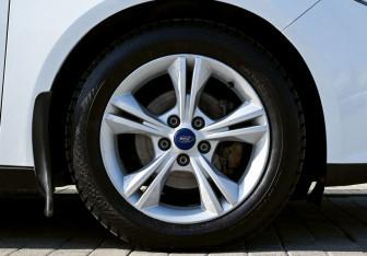 Подержанный автомобиль Ford Focus Hatchback 2012 года (23 фото)