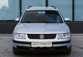 Подержанный автомобиль Volkswagen Passat Wagon 1999 года (8 фото)