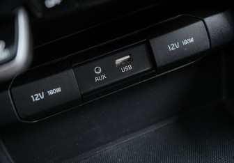 Подержанный автомобиль Kia Rio Sedan 2020 года (14 фото)