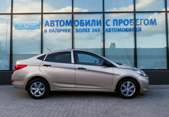 Подержанный автомобиль Hyundai Solaris Sedan 2014 года (6 фото)