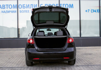 Подержанный автомобиль Chevrolet Lacetti Hatchback 2010 года (19 фото)