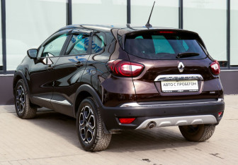 Подержанный автомобиль Renault Kaptur 2020 года (3 фото)