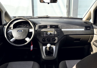 Подержанный автомобиль Ford C-MAX 2004 года (15 фото)