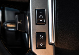 Подержанный автомобиль Land Rover Discovery 2008 года (14 фото)