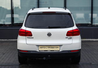 Подержанный автомобиль Volkswagen Tiguan 2014 года (18 фото)