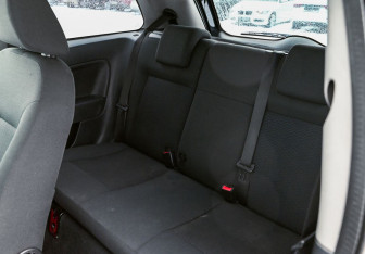 Подержанный автомобиль Ford Fiesta Hatchback 2007 года (17 фото)