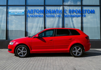 Подержанный автомобиль Audi A3 Hatchback 2009 года (2 фото)