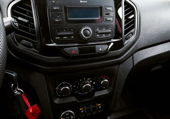 Подержанный автомобиль LADA (ВАЗ) XRAY 2018 года (14 фото)