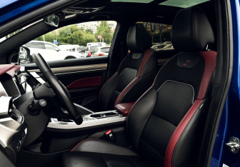 Подержанный автомобиль Geely Coolray 2022 года (17 фото)