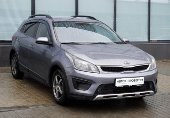 Подержанный автомобиль Kia Rio Hatchback 2017 года (7 фото)