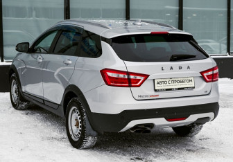 Подержанный автомобиль LADA (ВАЗ) Vesta Wagon 2019 года (3 фото)