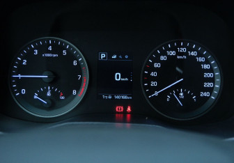 Подержанный автомобиль Hyundai Tucson 2017 года (17 фото)