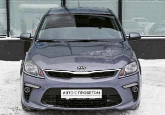 Подержанный автомобиль Kia Rio Sedan 2019 года (8 фото)