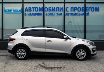 Подержанный автомобиль Kia Rio Hatchback 2019 года (3 фото)