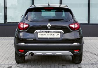 Подержанный автомобиль Renault Kaptur 2019 года (4 фото)