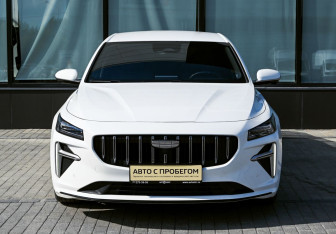 Подержанный автомобиль Geely Preface 2024 года (8 фото)