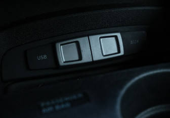 Подержанный автомобиль SEAT Leon Hatchback 2012 года (13 фото)