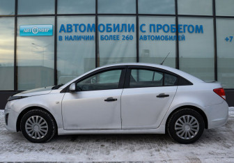 Подержанный автомобиль Chevrolet Cruze Sedan 2013 года (2 фото)