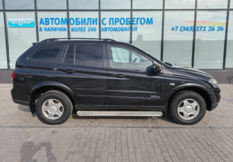 Подержанный автомобиль SsangYong Kyron 2008 года (6 фото)